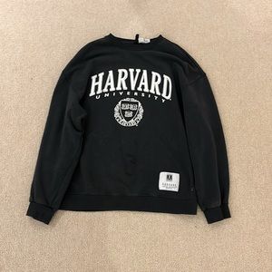 Harvard University sweatshirt in charcoal gray in size Medium.